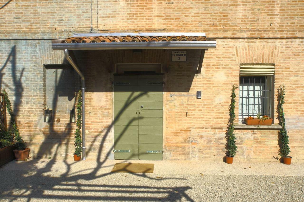 Agriturismo "La Fondazza" Имола Екстериор снимка